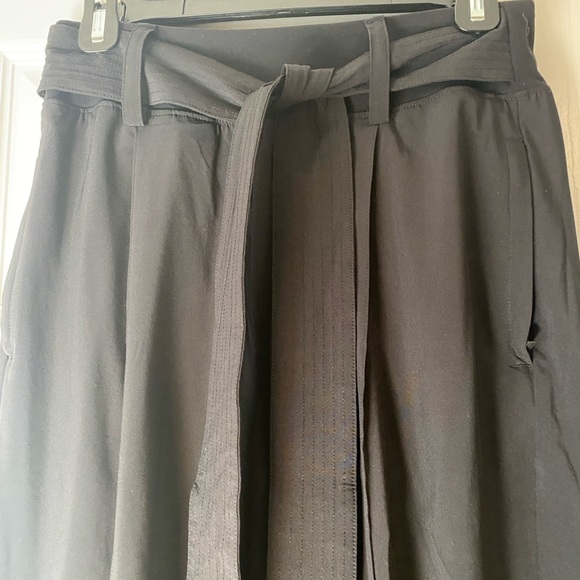 Athleta Cardiff tie waist black pant - Picture 3 of 3